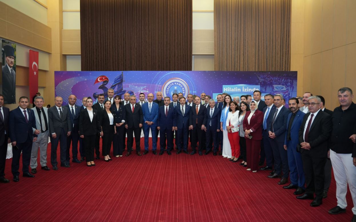 Türkiye Kamu-Sen 34 yaşında